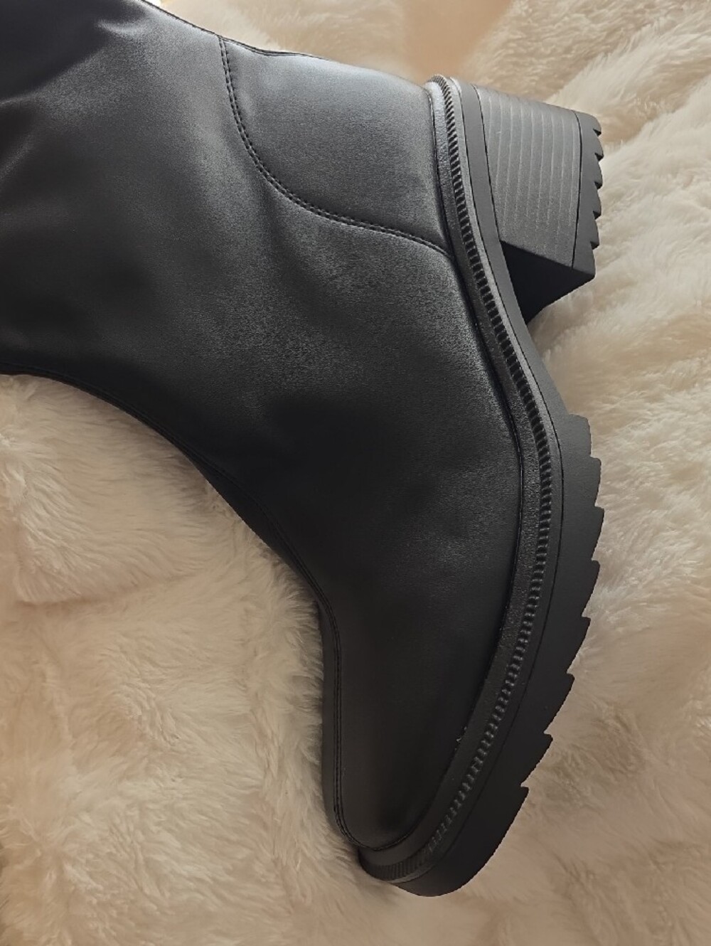 Classic Black Knee-High Block Heel Boots - Women's - Picture 7 of 10